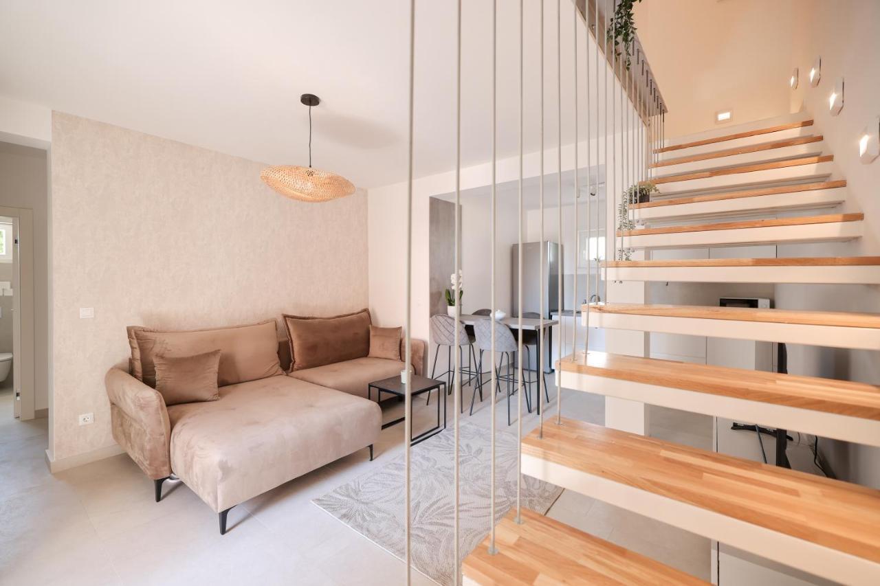 Apartments Mila Sveti Filip i Jakov Eksteriør bilde