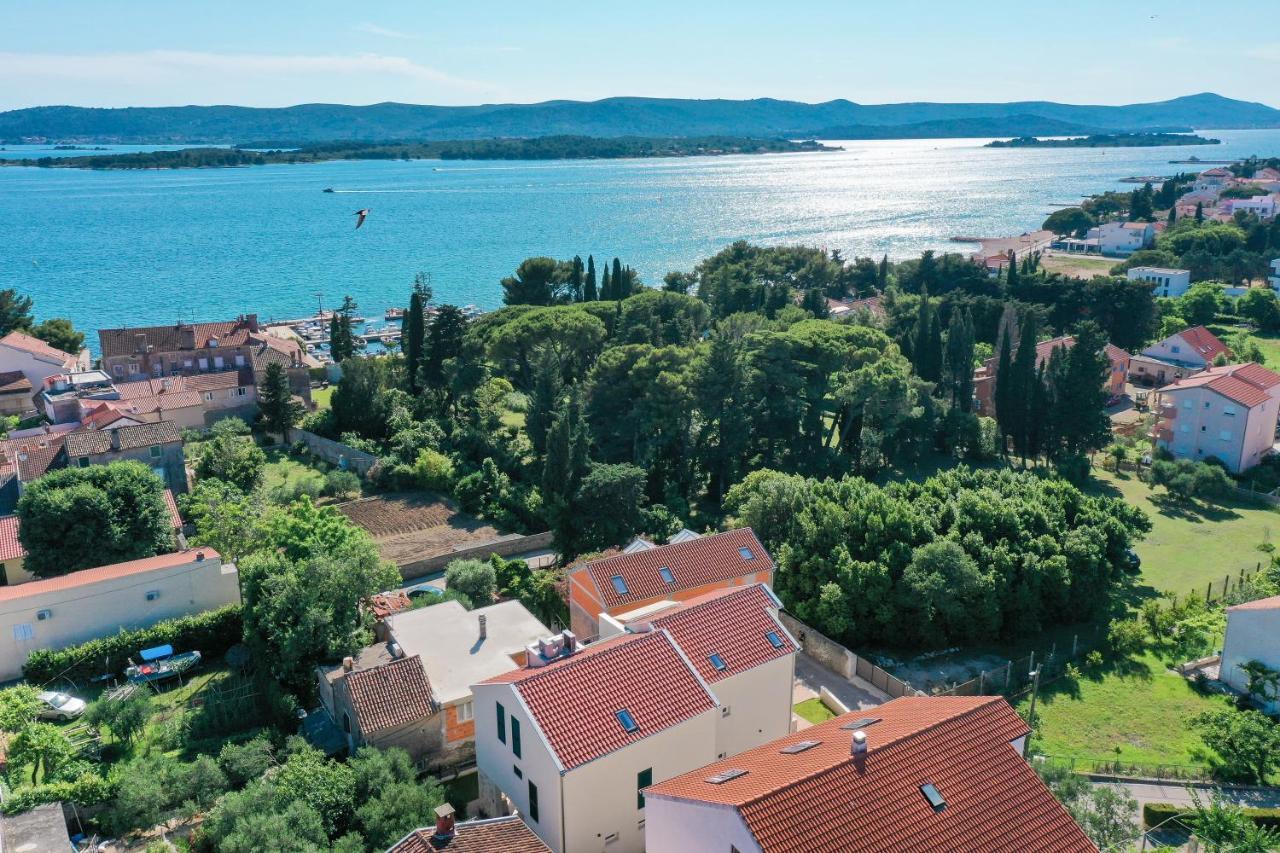 Apartments Mila Sveti Filip i Jakov Eksteriør bilde