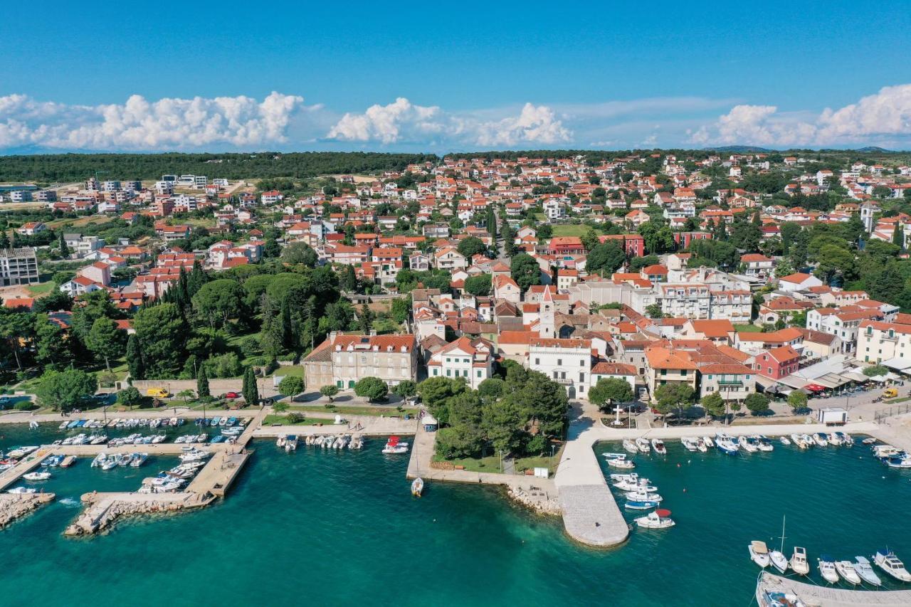 Apartments Mila Sveti Filip i Jakov Eksteriør bilde